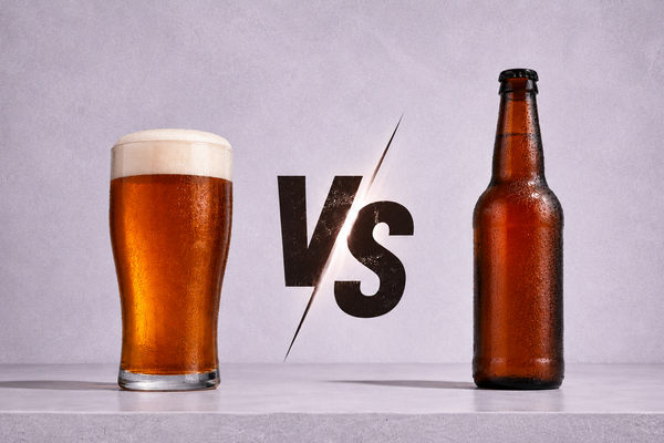 Draught Beer vs Bottled Beer: Which Tastes Better and Why?